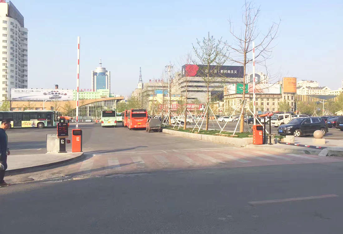 小區(qū)(住宅)停車場(chǎng)(停車位)管理方法(辦法)