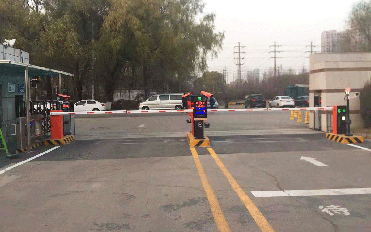 【產(chǎn)品篇】車牌識別道閘然后實(shí)現(xiàn)自動化管理